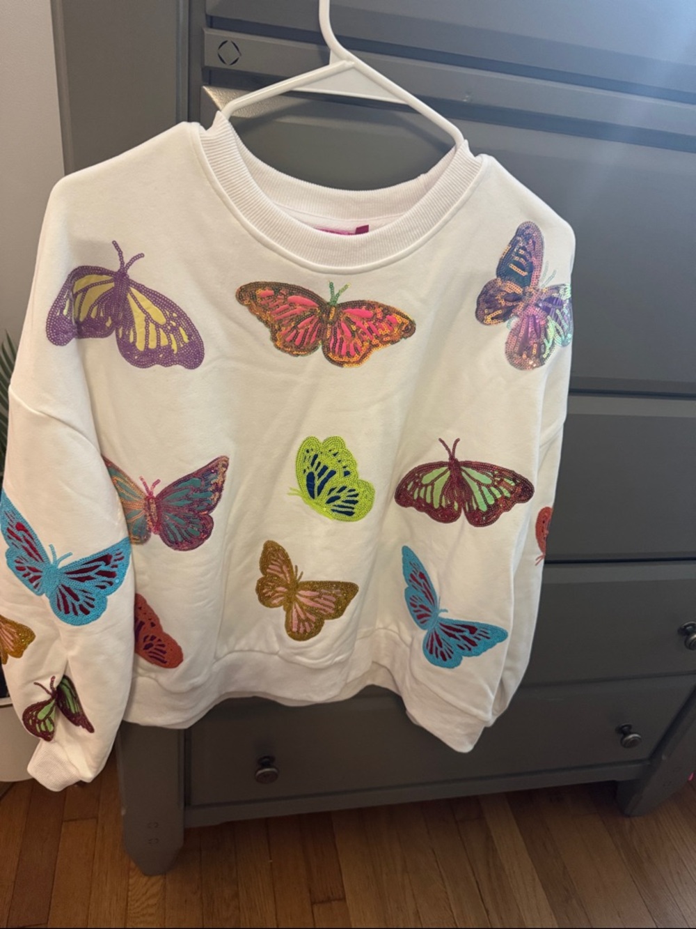 QUEEN OF SPARKLES White Sweatshirt with Colorful Butterfly Embroidery
